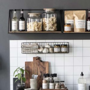 Glasaufbewahrung-mit-Holzdeckel